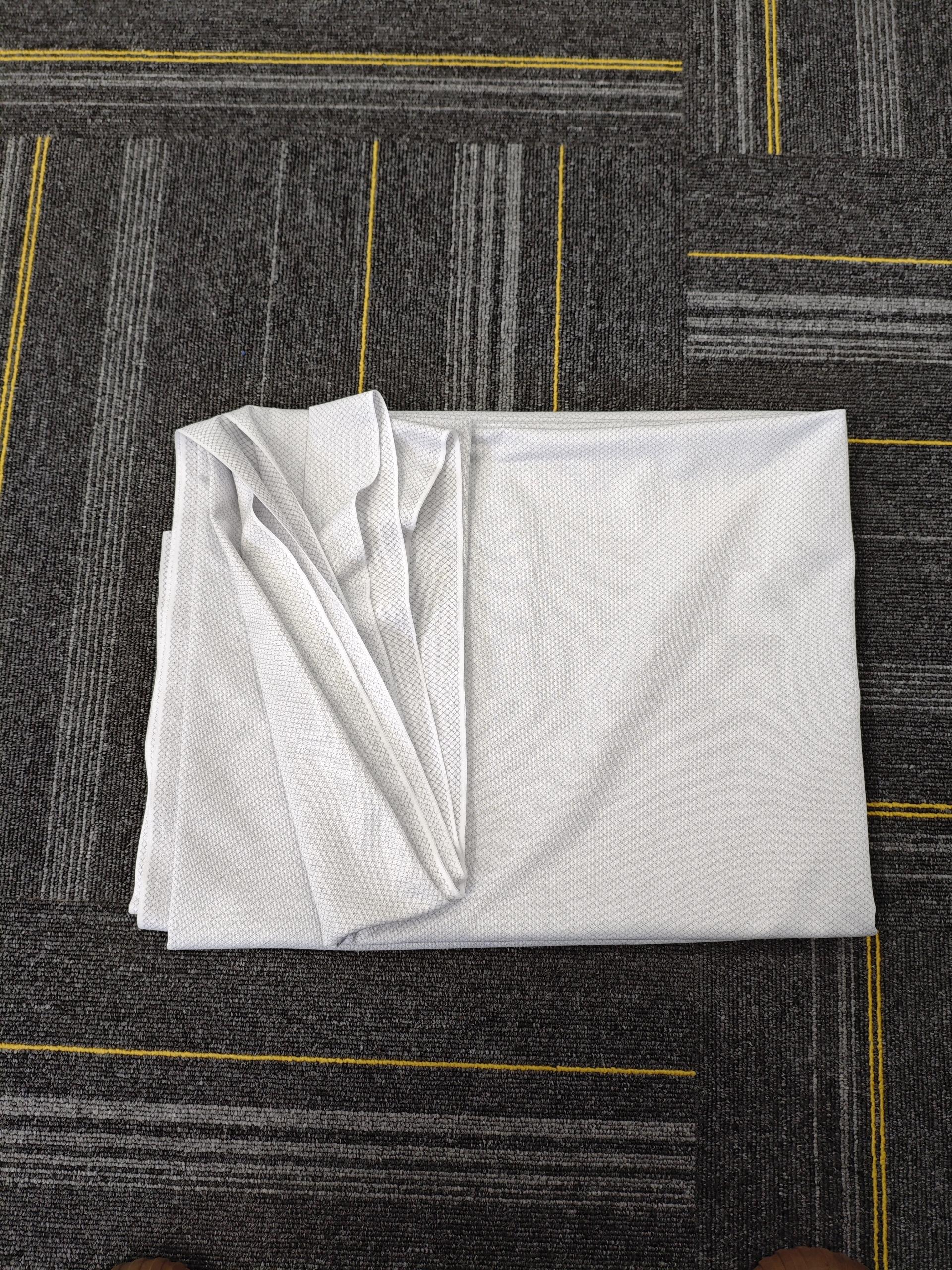 Cleanroom Dustproof 95% Polyester, 5% Conductive Wire 3mm Diamond-shaped Uniform Ripstop ESD Anti Static Fabric for Workwear